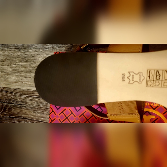 ❤ Tory Burch Metal Miller sandals size 9.5 Brand New! In box! Tried on once! 😍 - Picture 7 of 11